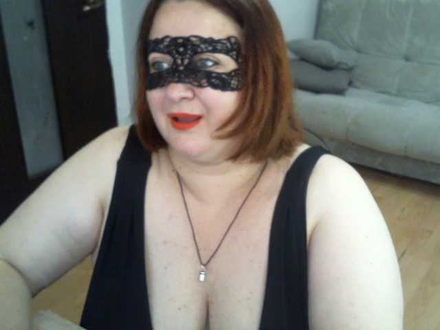 le modèle AgilaMipo est en webcam porno dans un show sur le site bongacams, il possède les tags suivants: White/Caucasian,Brunette,Shaved