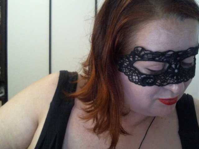AgilaMipo live cam on BongaCams