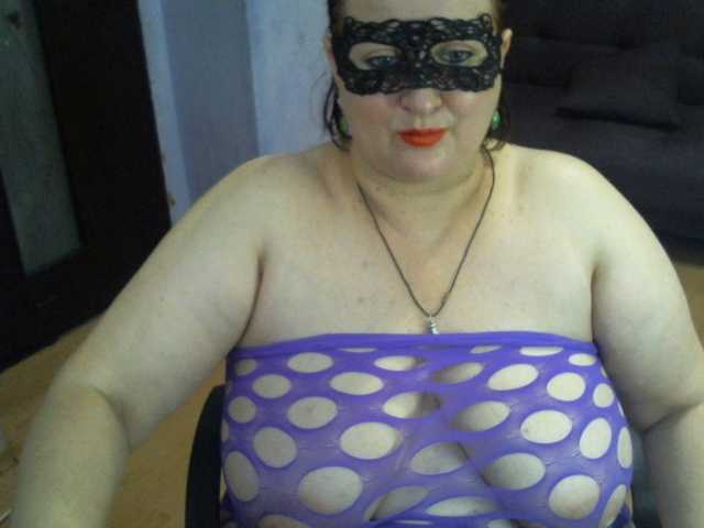 AgilaMipo live webcam show
