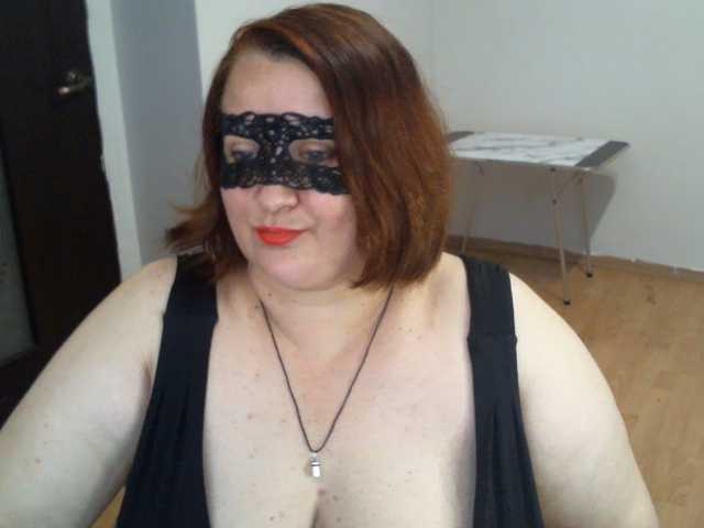 AgilaMipo live cam on BongaCams