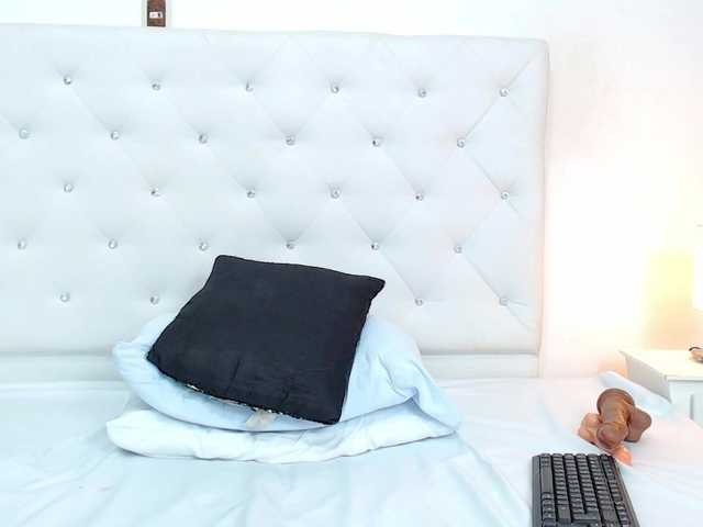 ladyblush's BongaCams show and profile