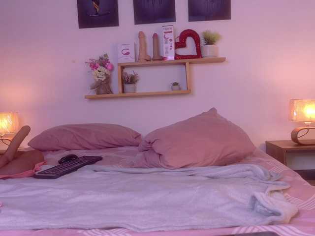 nairagold live cam on BongaCams
