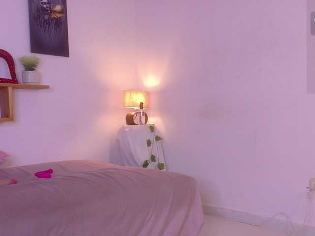nairagold live cam on BongaCams