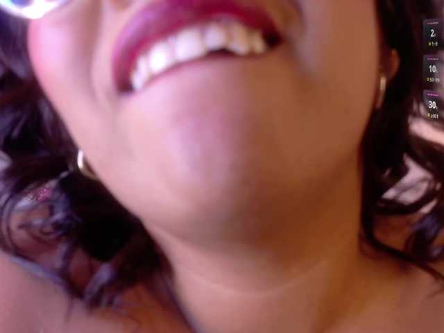 nairagold live cam on BongaCams