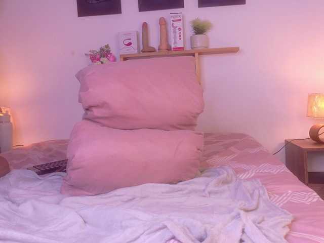 nairagold live cam on BongaCams