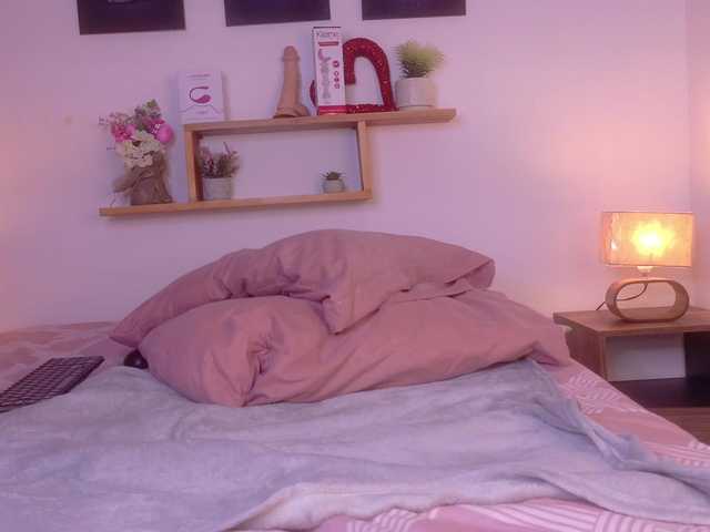 nairagold live cam on BongaCams