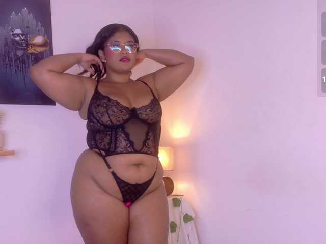 nairagold live cam on BongaCams