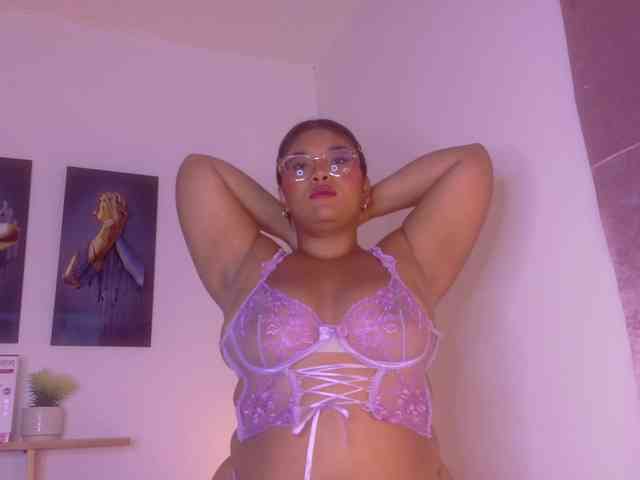 Modelo: nairagold