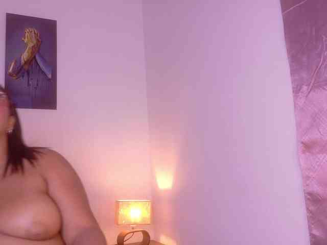 Modelo: nairagold