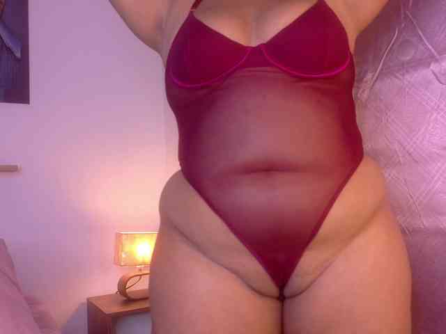 Modelo: nairagold