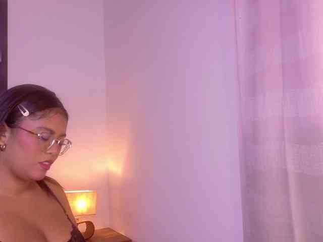 Modelo: nairagold