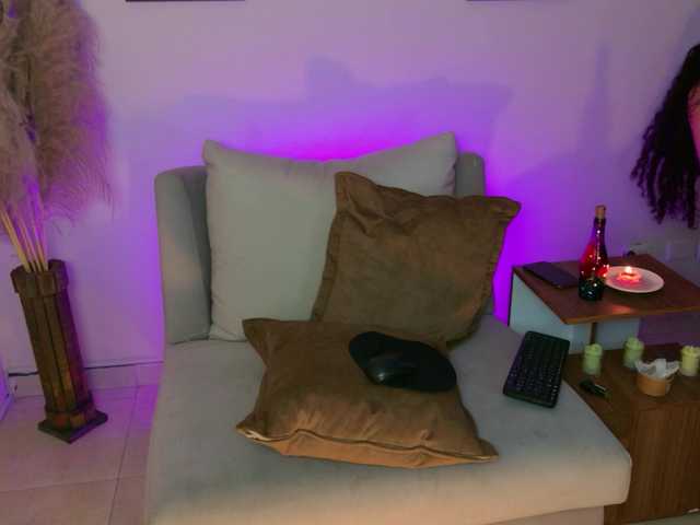 MaraVelvett- live webcam show