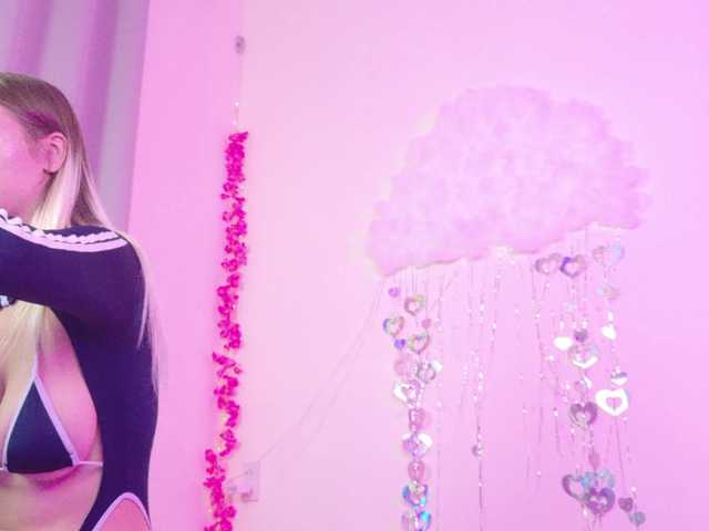 BrILLianteBarb live webcam show