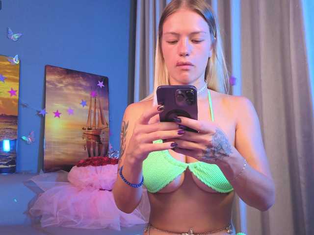 BrILLianteBarb webcam