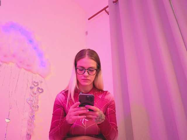 BrILLianteBarb live cam on BongaCams