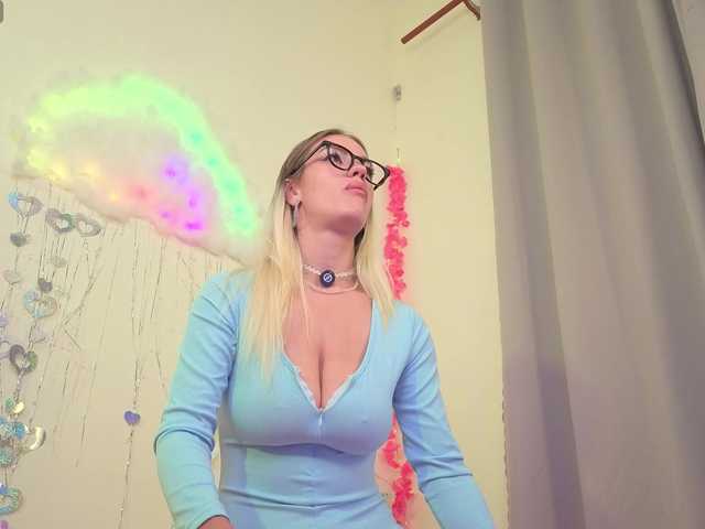 BrILLianteBarb live cam on BongaCams