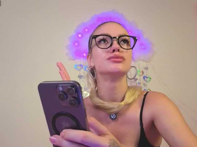 BrILLianteBarb live cam on BongaCams