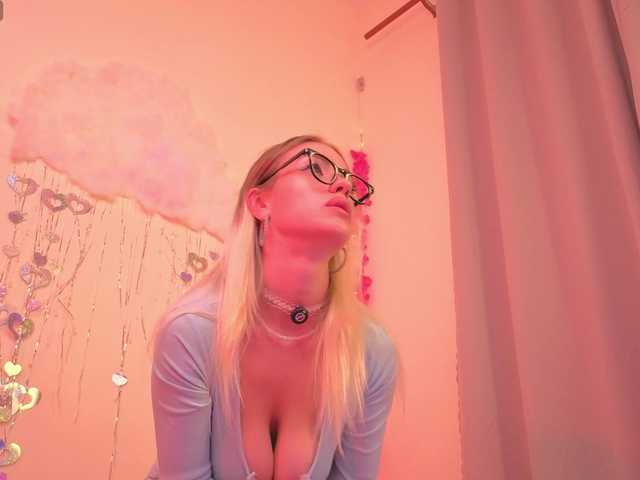 BrILLianteBarb live webcam show