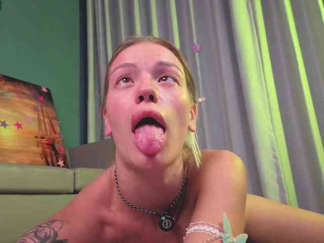 BrILLianteBarb webcam