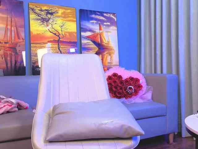 BrILLianteBarb webcam