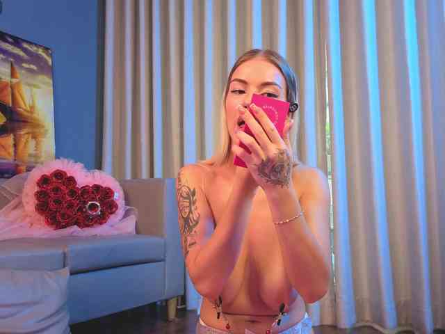 BrILLianteBarb webcam