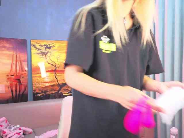 BrILLianteBarb webcam