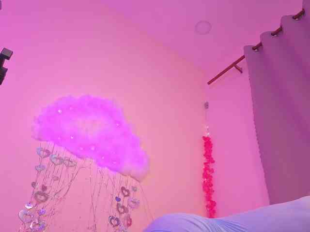 BrILLianteBarb webcam