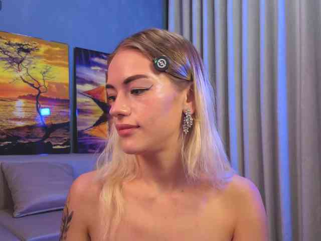 BrILLianteBarb Live Webcam on BongaCams