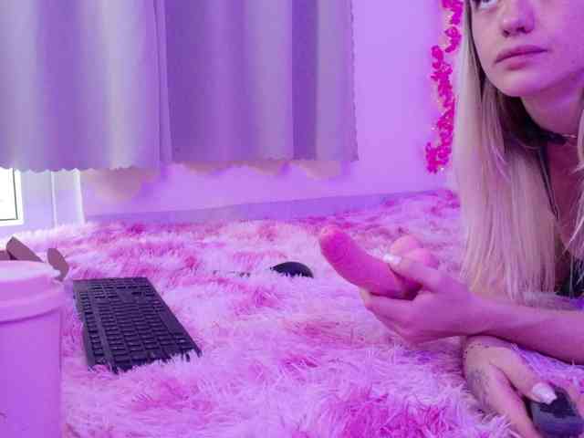 BrILLianteBarb webcam