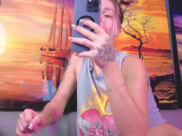 BrILLianteBarb webcam