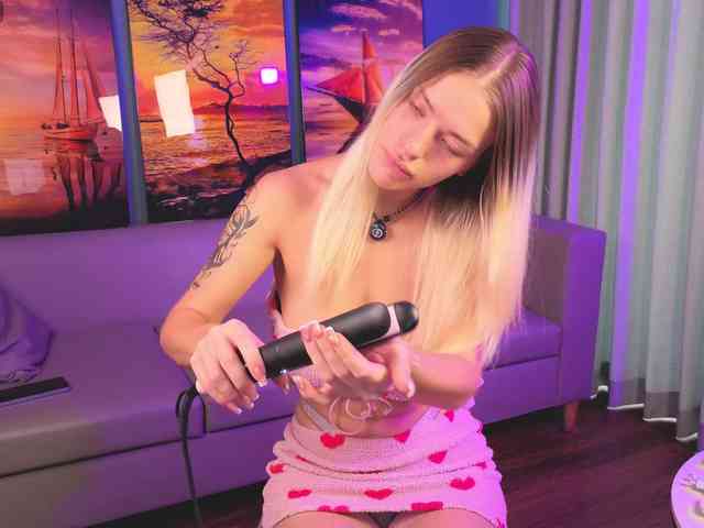 BrILLianteBarb webcam