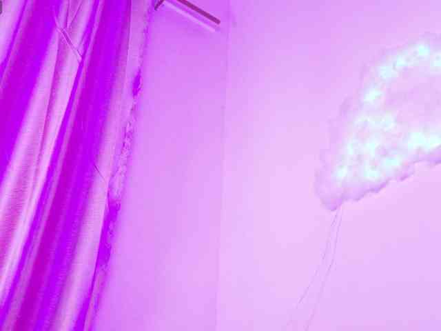BrILLianteBarb webcam