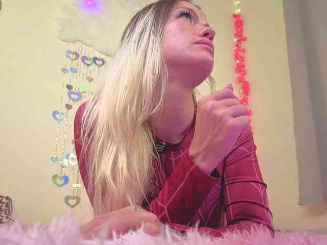 BrILLianteBarb webcam