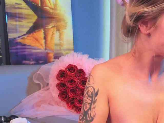 BrILLianteBarb webcam