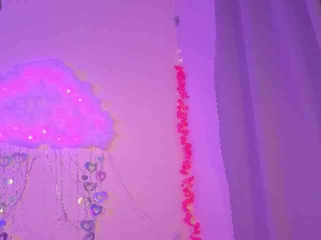 BrILLianteBarb webcam