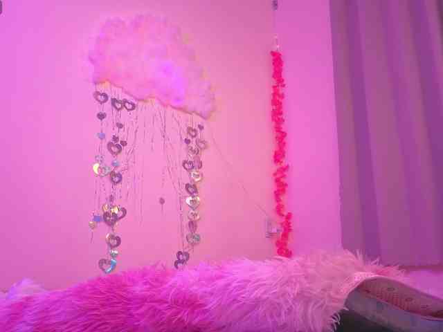 BrILLianteBarb webcam