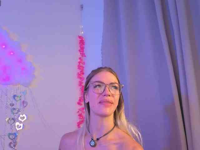 BrILLianteBarb webcam