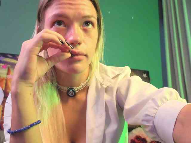 BrILLianteBarb webcam