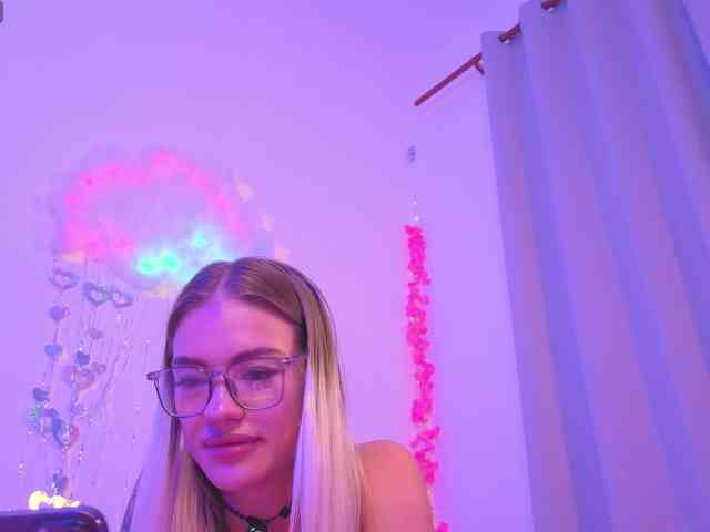 BrILLianteBarb webcam