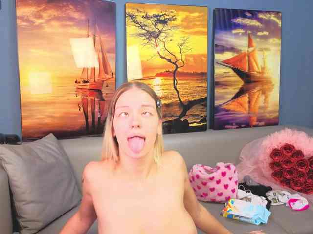 BrILLianteBarb webcam