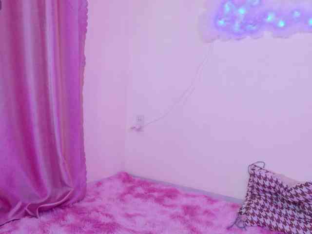 BrILLianteBarb webcam