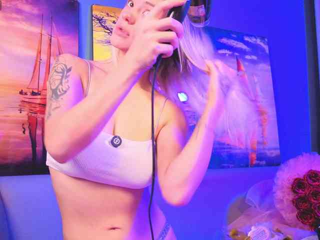 BrILLianteBarb webcam