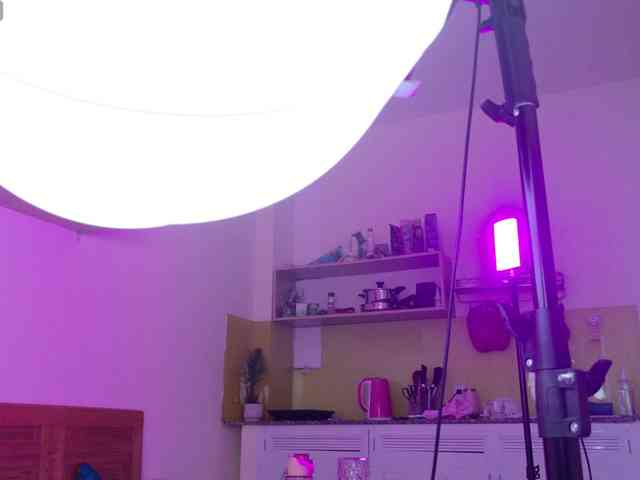 BrILLianteBarb webcam