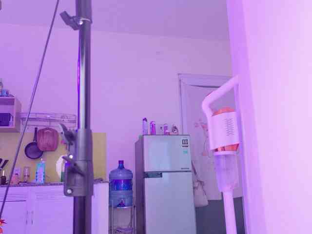 BrILLianteBarb webcam