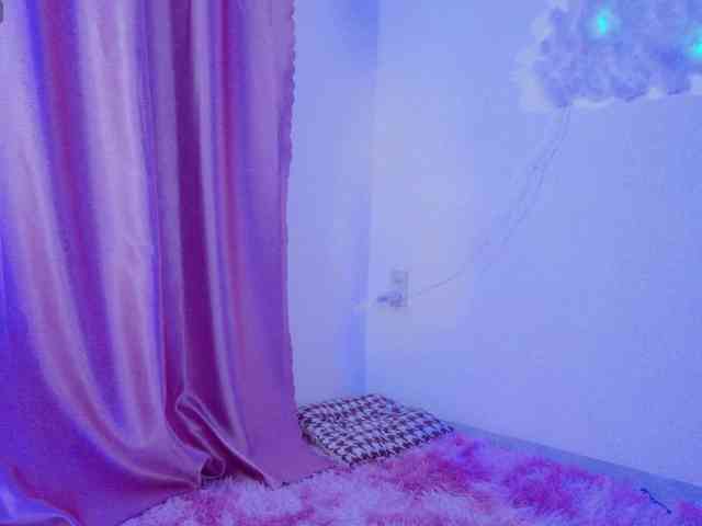 BrILLianteBarb webcam