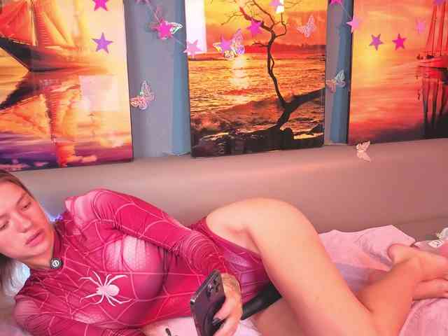 BrILLianteBarb webcam