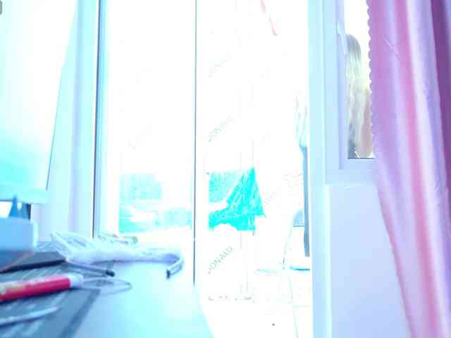 BrILLianteBarb webcam