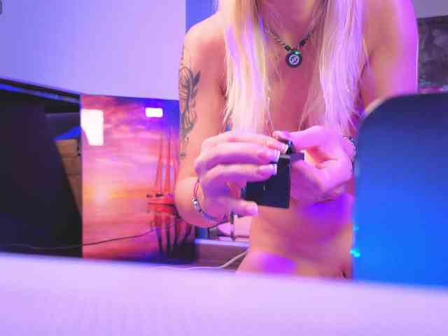 BrILLianteBarb webcam