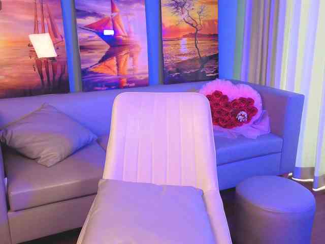 BrILLianteBarb webcam