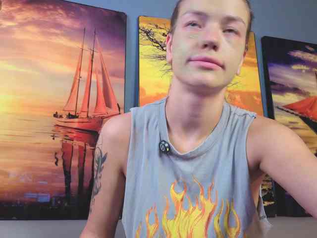 BrILLianteBarb webcam